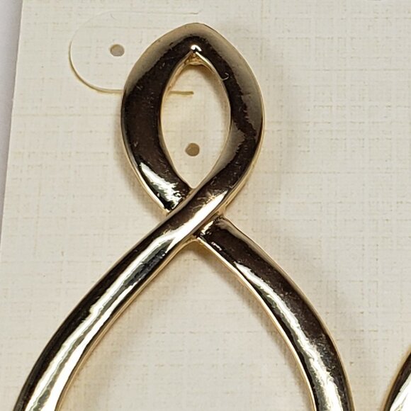 Gold-Tone Sculptural Teardrop Open Loop Earrings – Bold Modern Statement Jewelry - Picture 5 of 7